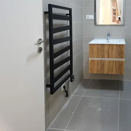 Daire Teresia De Lux Apartment-2 Br- 2 Bathroom *