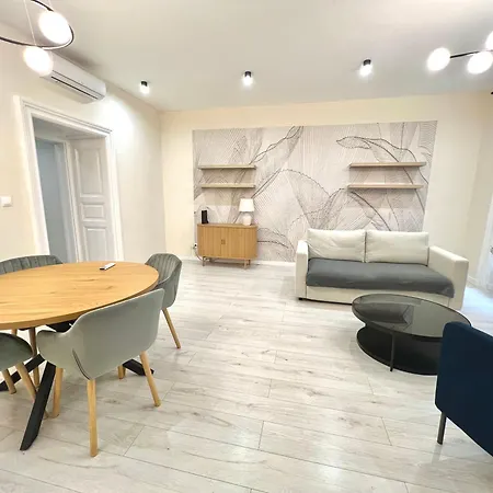 Teresia De Lux Apartment-2 Br- 2 Bathroom * Budapesta