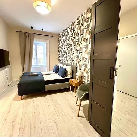Teresia De Lux Apartment-2 Br- 2 Bathroom *