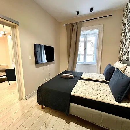 Teresia De Lux Apartment-2 Br- 2 Bathroom